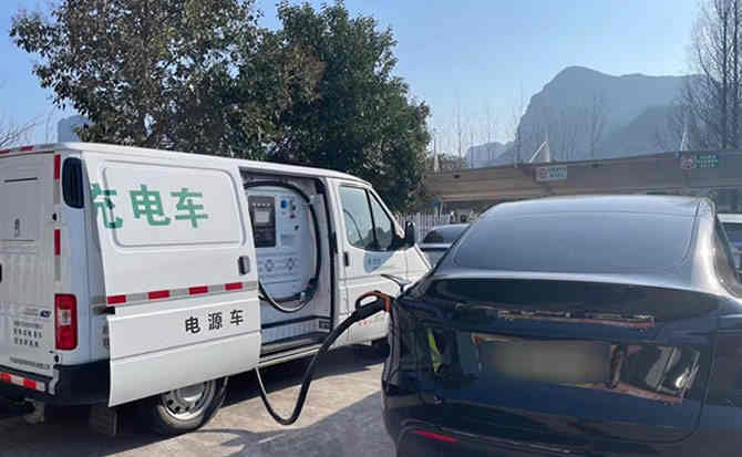 松桃汽车搭电