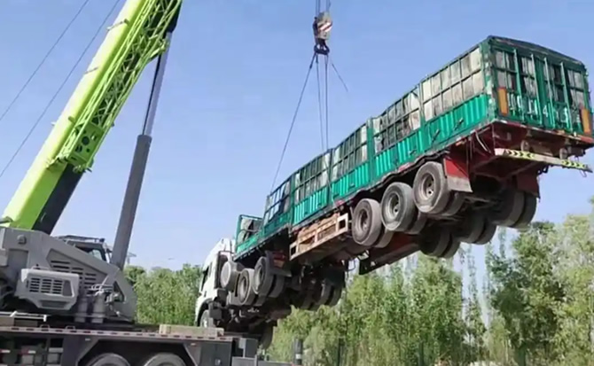 松桃道路脱困救援案例
